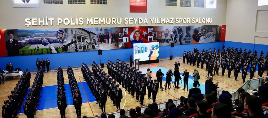 Sivas ta Şeyda Yılmaz Spor Merkezi Açıldı -RADYO BORA