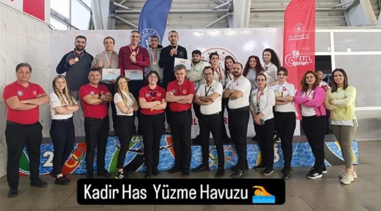 Türk Devletleri Teşkilatı Yüzme Yarışmasında Sporcularımızdan Madalya Yağmuru - radyobora