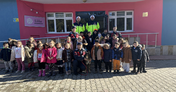 Sivas İl Jandarma Dan Aile Şiddet Semineri - RADYOBORA