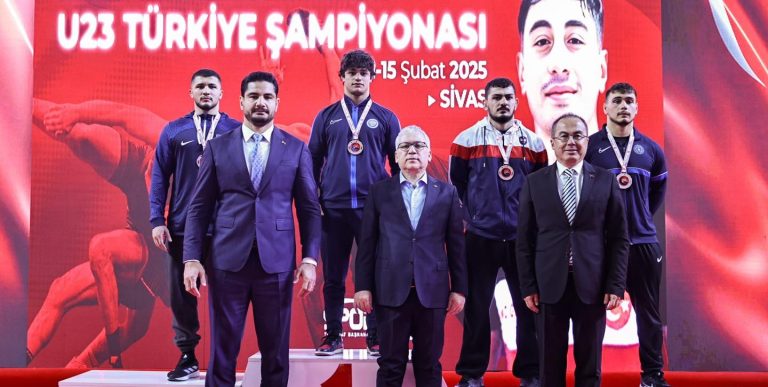 Sivas ta düzenlenen U-23 Serbest Güreş Türkiye Şampiyonası Sona Erdi-radyobora